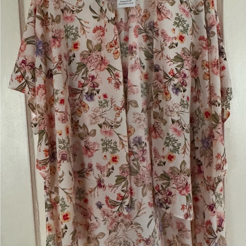 Time and Tru Multicolor Floral Kimono Top
